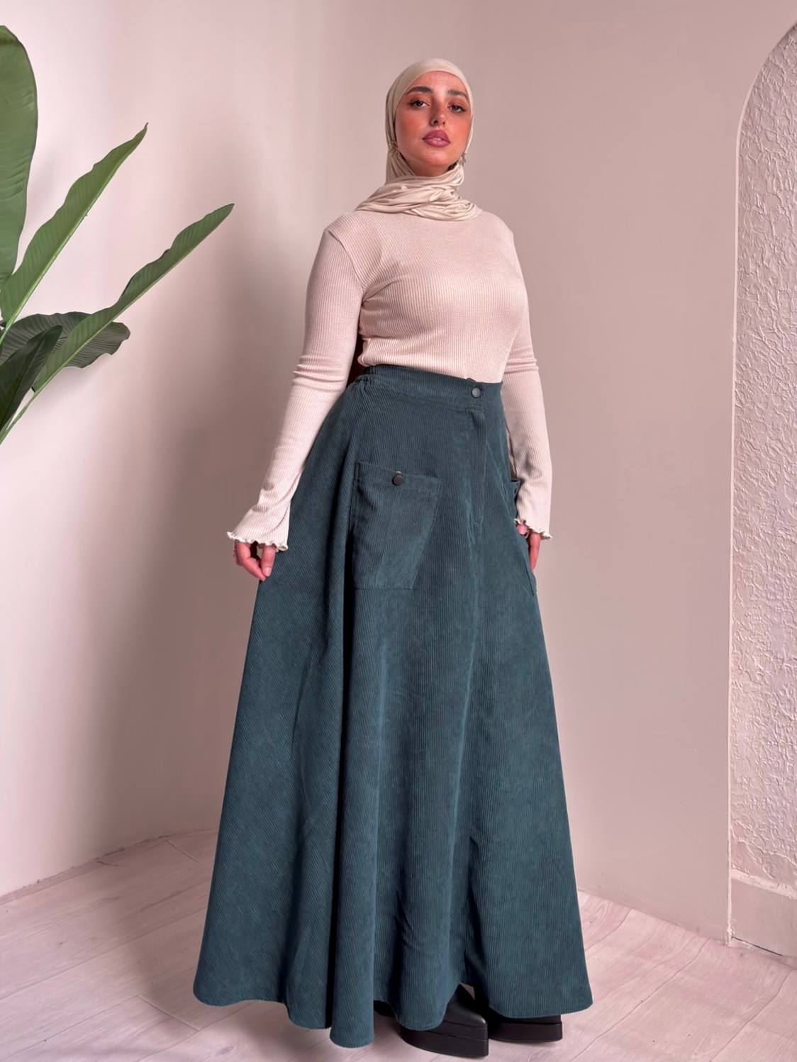 Ribbed Velvet Skirt – Made in Shahin