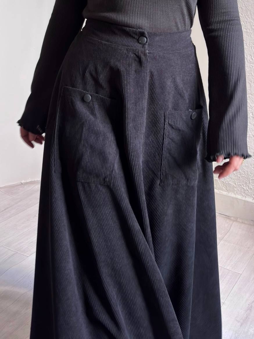 Ribbed Velvet Skirt – Made in Shahin