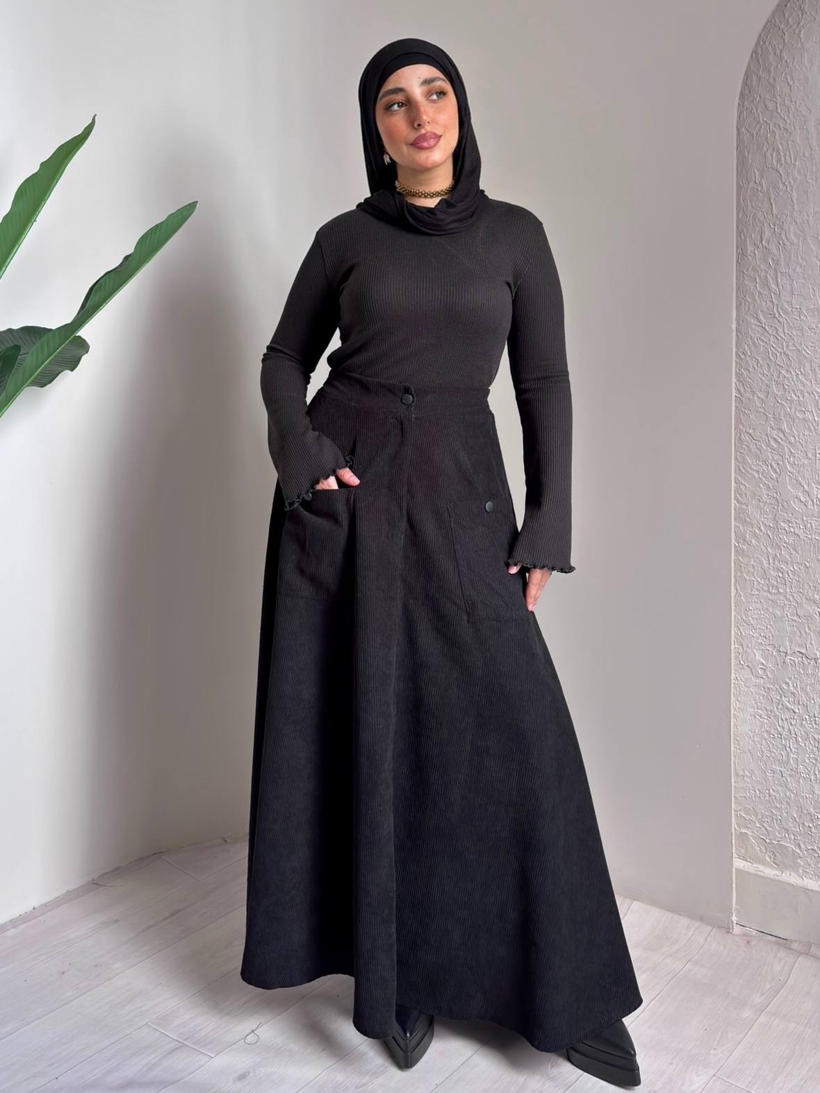 Ribbed Velvet Skirt – Made in Shahin