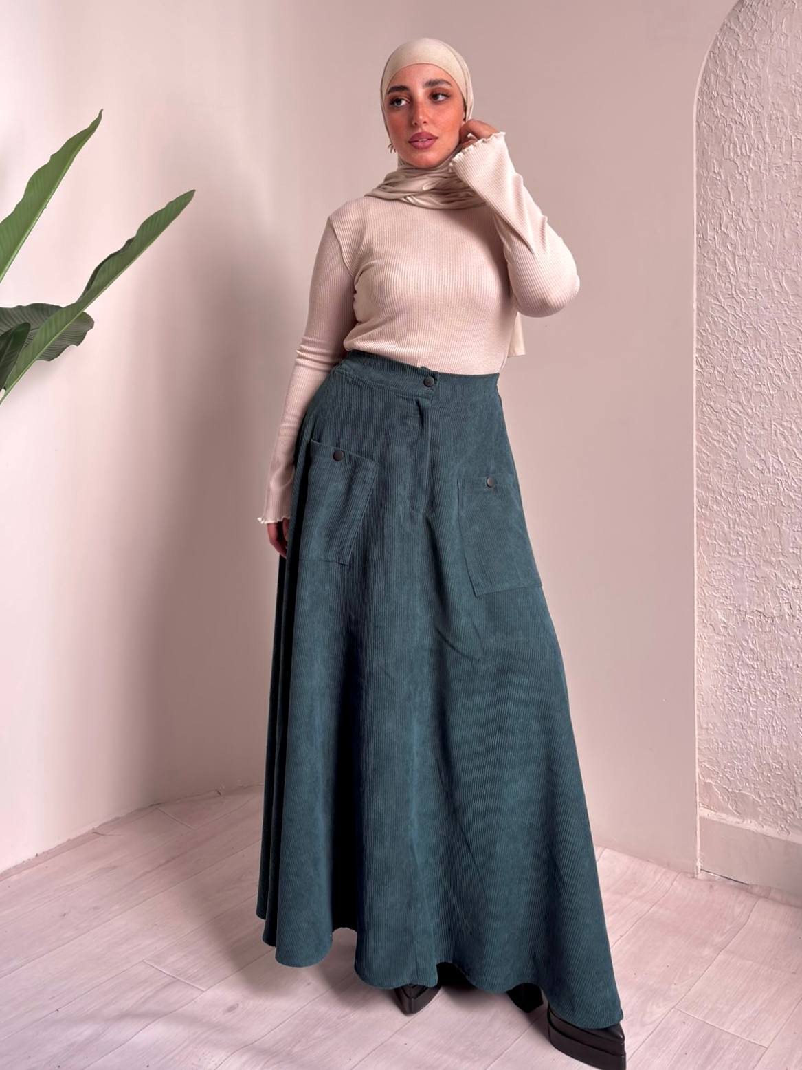 Ribbed Velvet Skirt – Made in Shahin