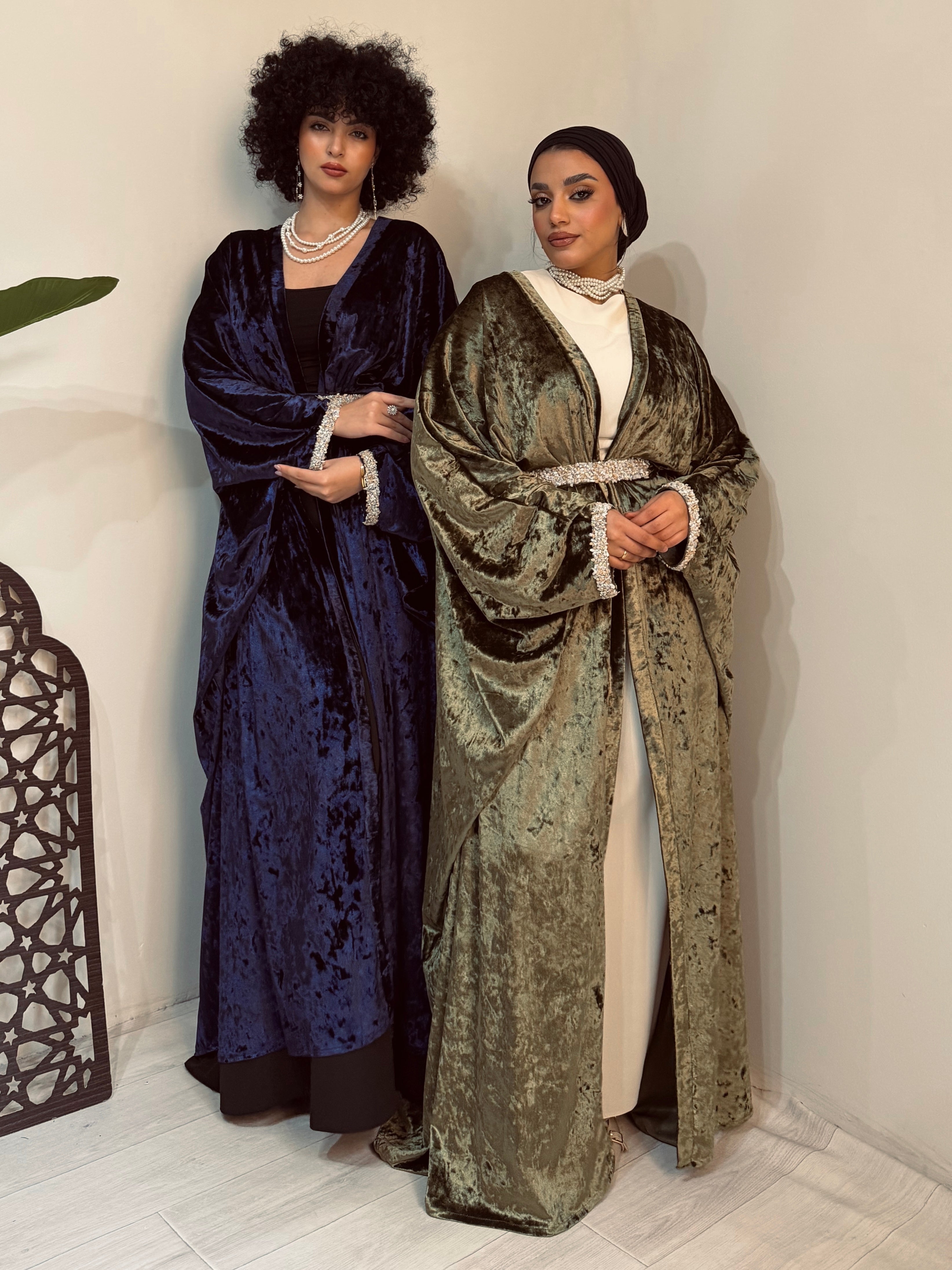 Open Butterfly Velvet Abaya – Made in Shahin
