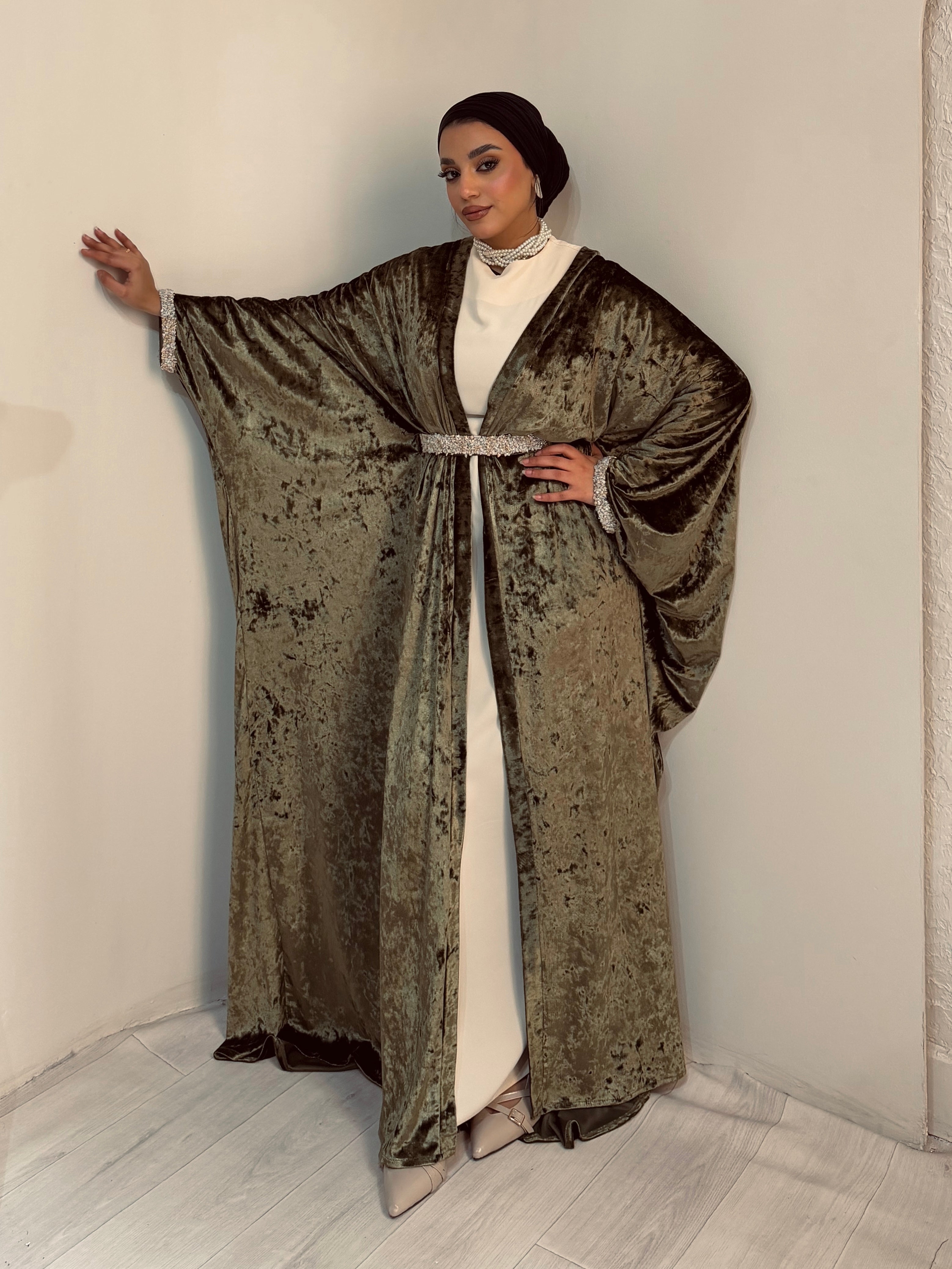 Open Butterfly Velvet Abaya – Made in Shahin