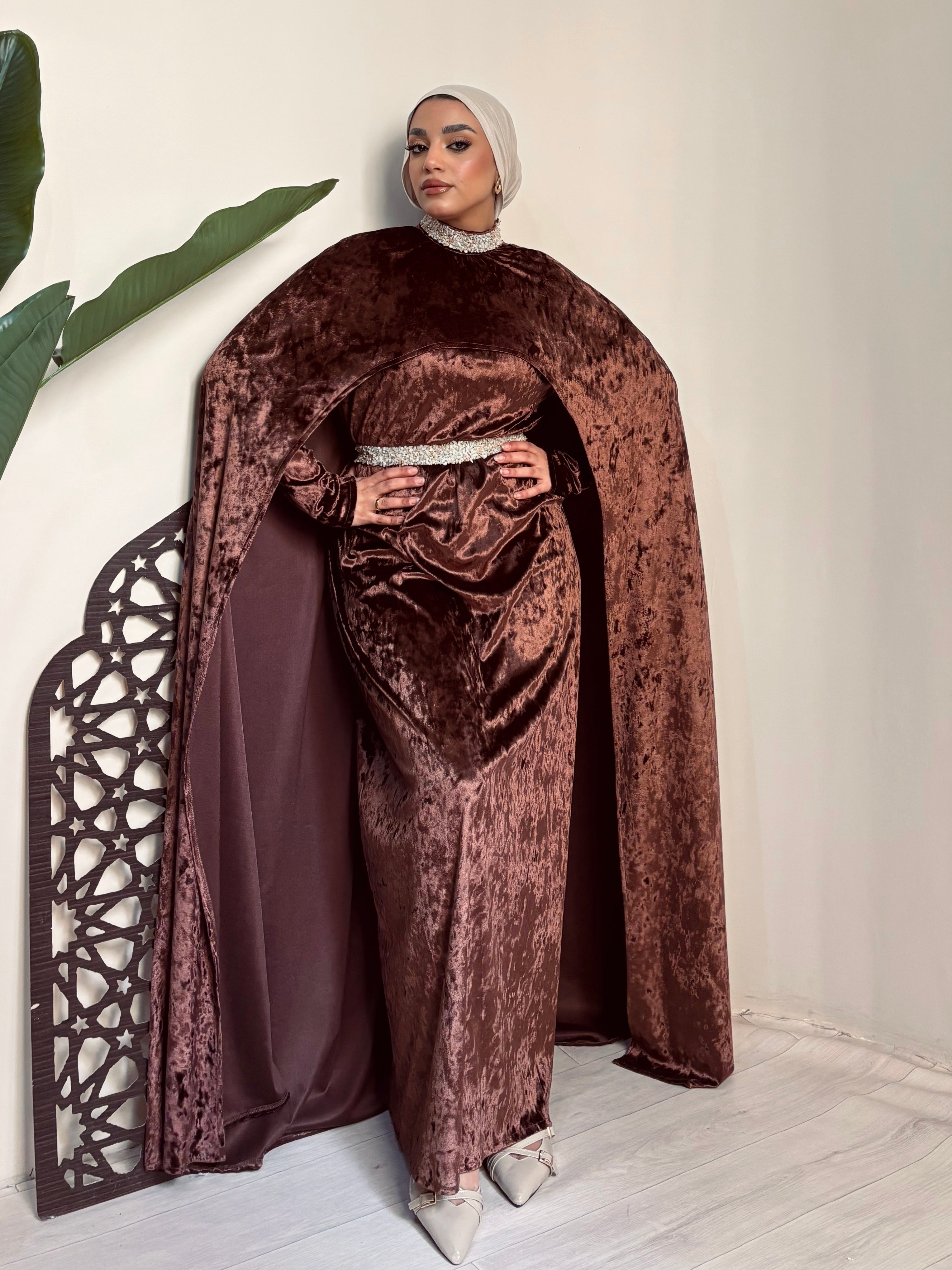 Velvet Cape Abaya – Made in Shahin