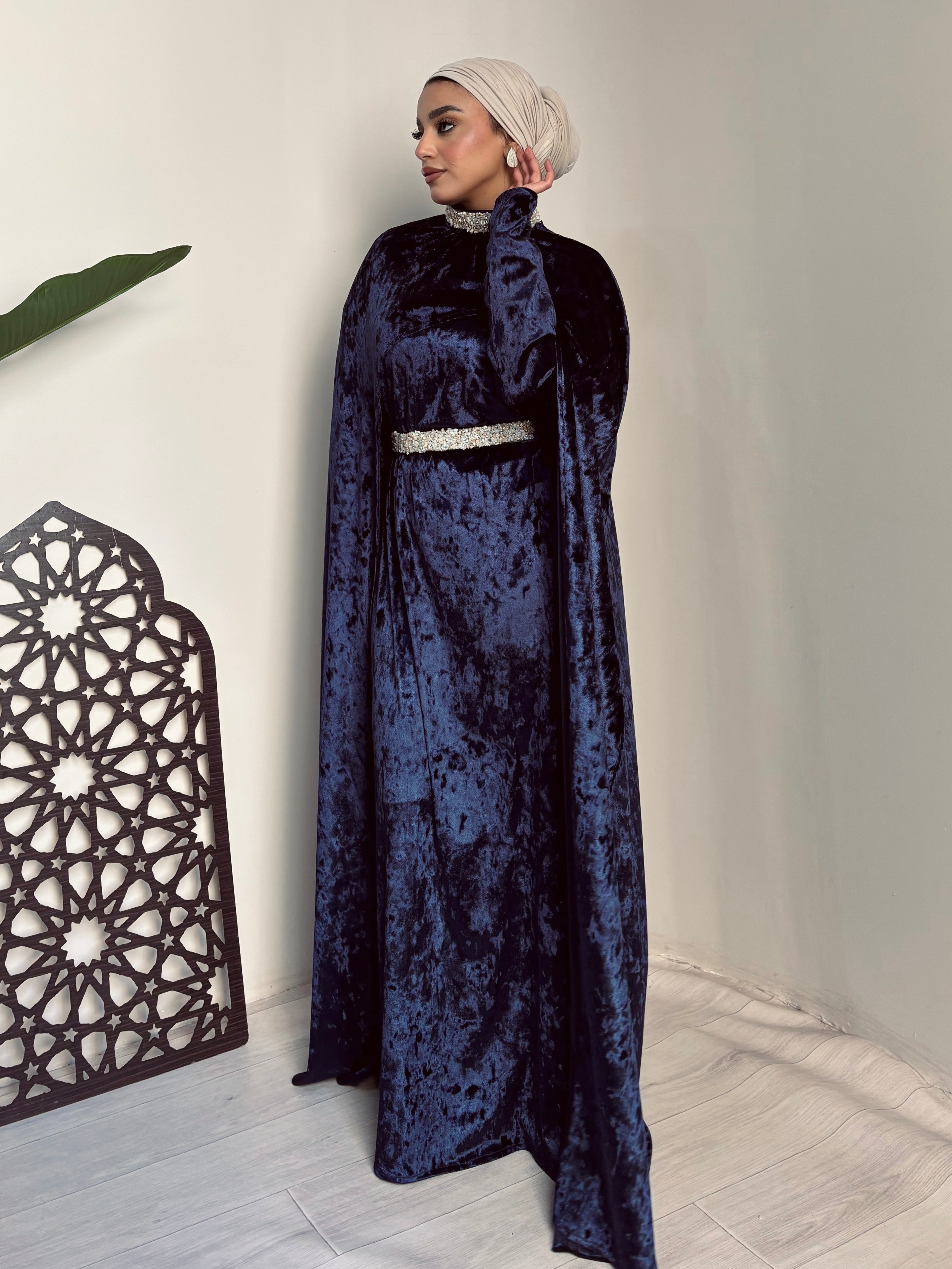 Velvet Cape Abaya – Made in Shahin