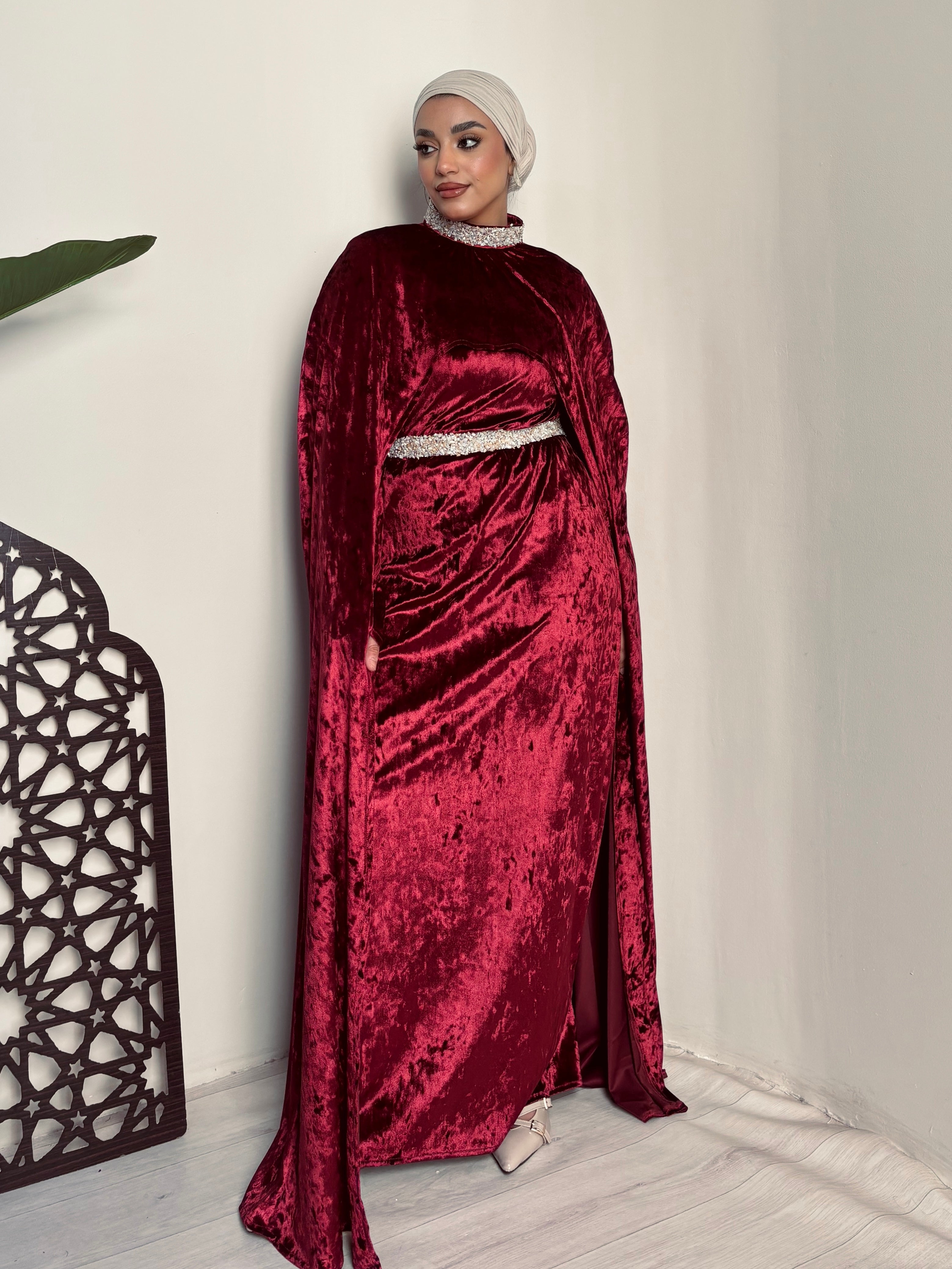Velvet Cape Abaya – Made in Shahin
