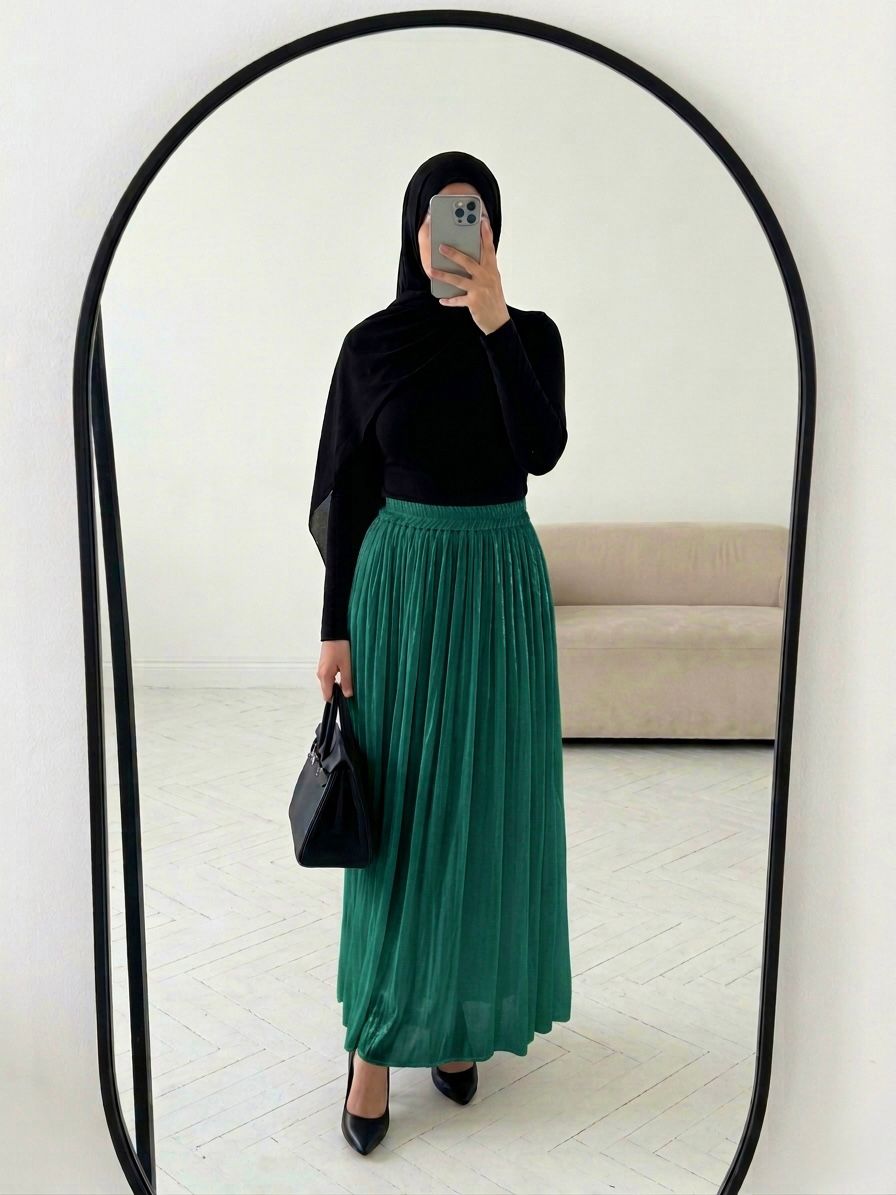 Crinkle Skirt – Made in Shahin